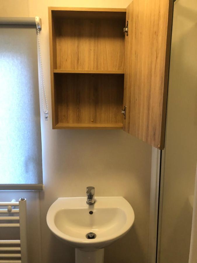 Classy Caravan With Ample Space Bembridge Exterior photo