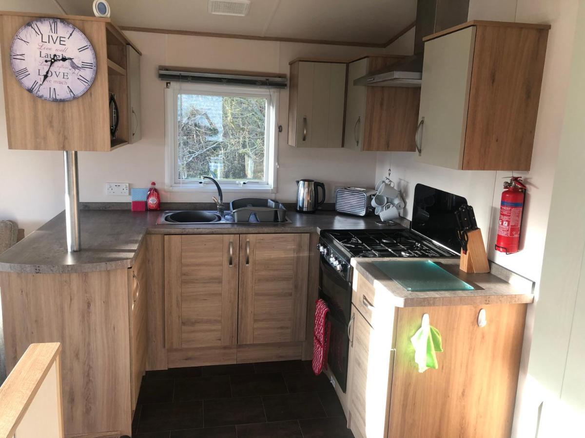 Classy Caravan With Ample Space Bembridge Exterior photo